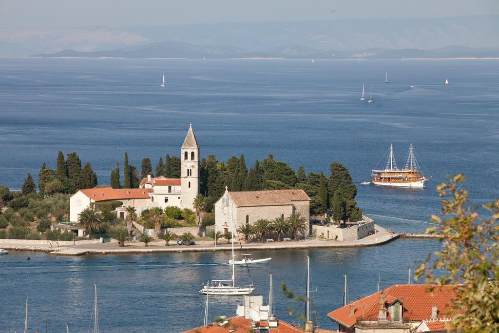 Luxury Apartment Prestige Villa Bellevue Vis Exterior photo