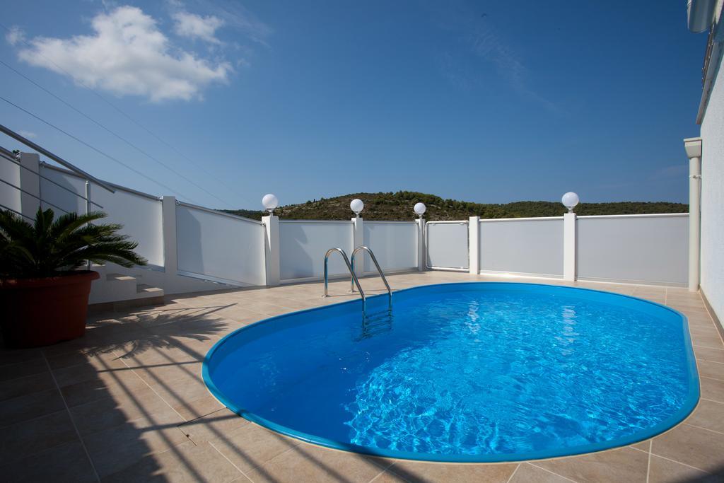 Luxury Apartment Prestige Villa Bellevue Vis Exterior photo