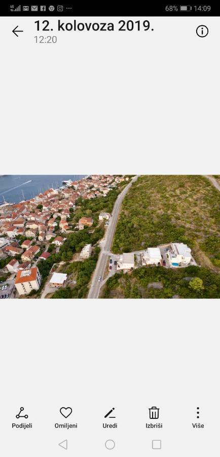 Luxury Apartment Prestige Villa Bellevue Vis Exterior photo