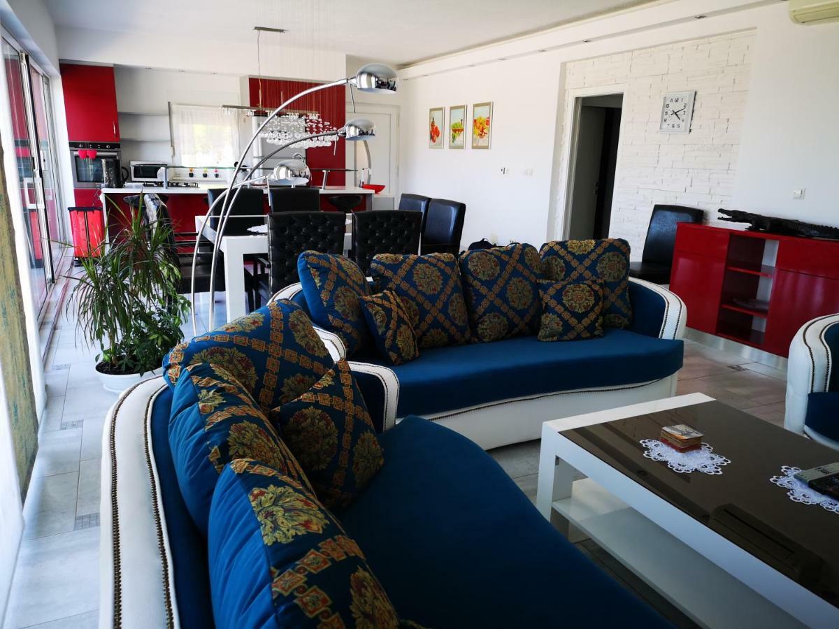 Luxury Apartment Prestige Villa Bellevue Vis Exterior photo